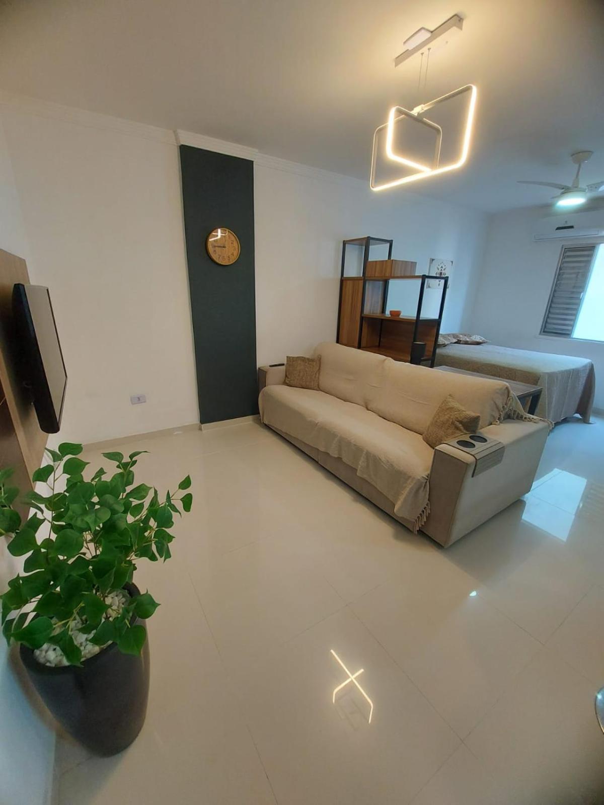 Apartamento Estudio Em Caraguatatuba Com Garagem Exterior photo